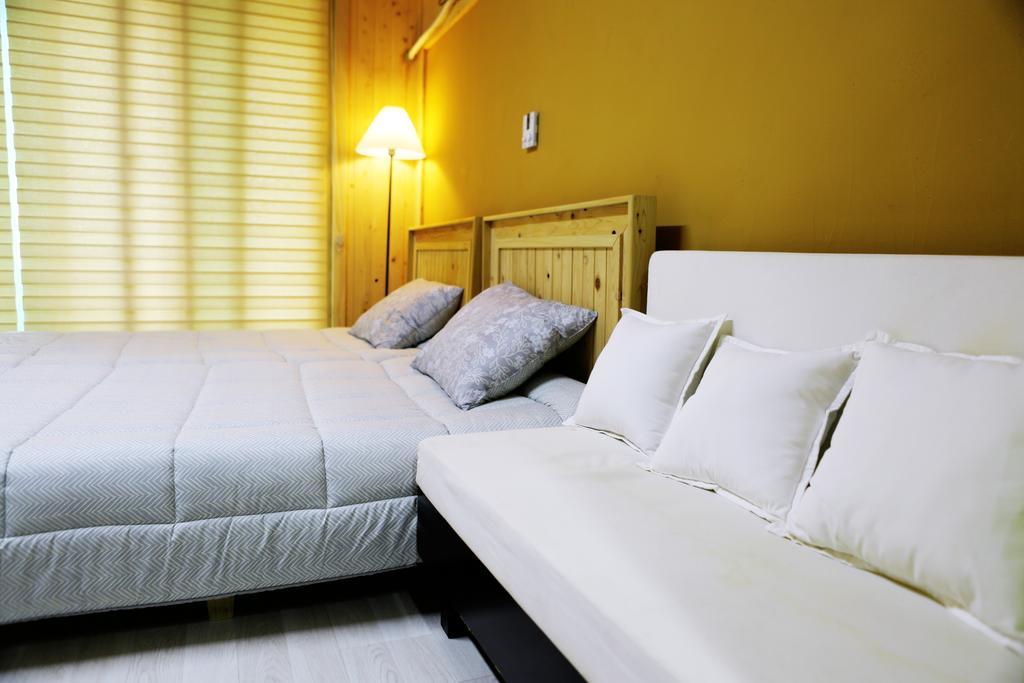 Haevichi Pension Seogwipo Extérieur photo