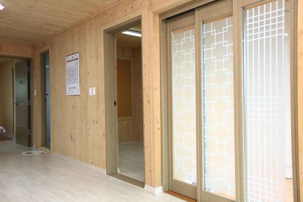 Haevichi Pension Seogwipo Extérieur photo